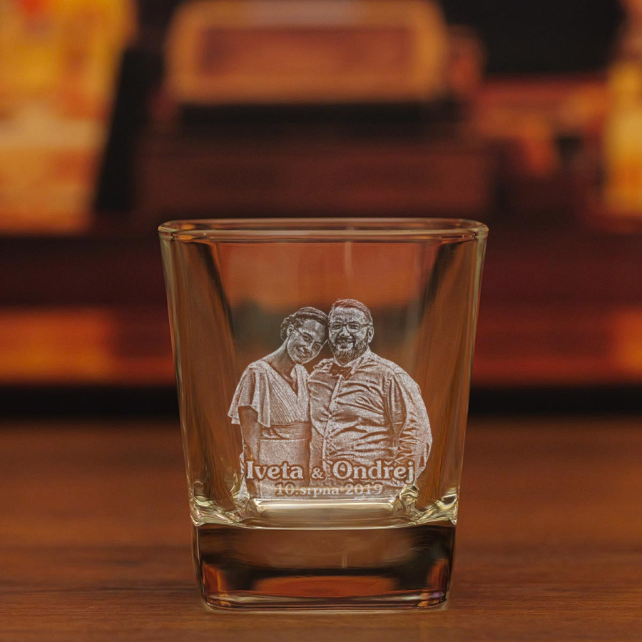 Sklenička na whisky s fotkou na přání - hranatá