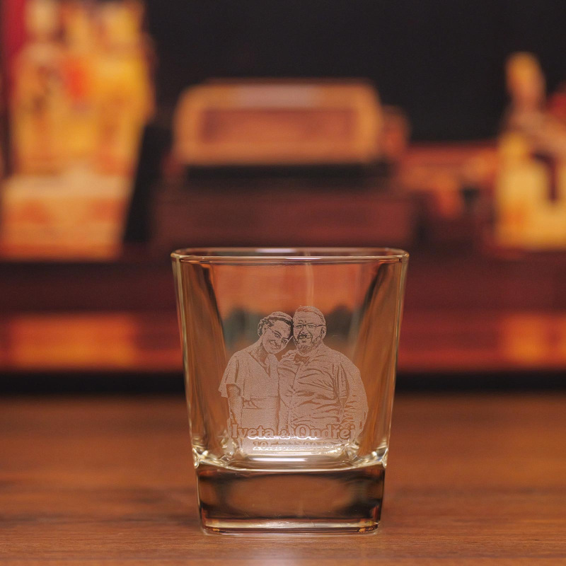 Sklenička na whisky s fotkou na přání - hranatá